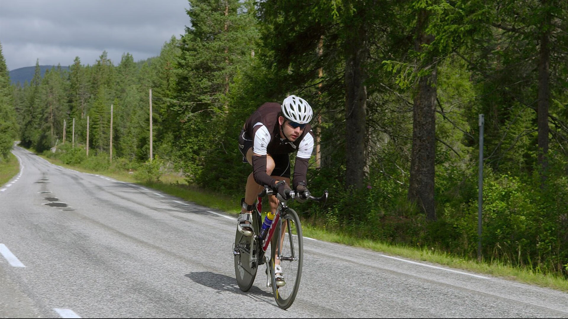 本菲卡调整阵型及时，扭转控球劣势，本菲卡队